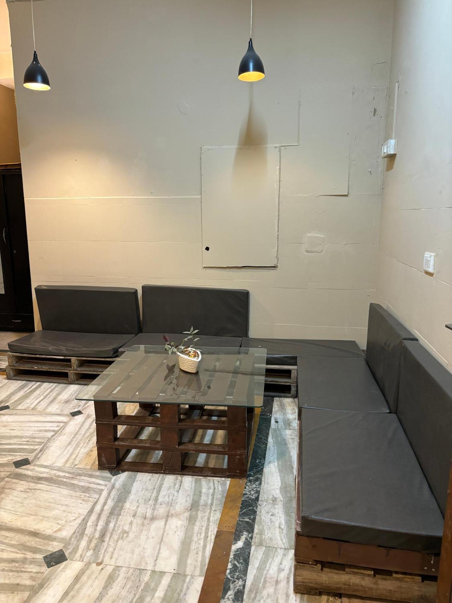 Atharva'S Homestay By Goaround Homes - Nehru Enclave Metro, South Delhi 뉴델리 외부 사진
